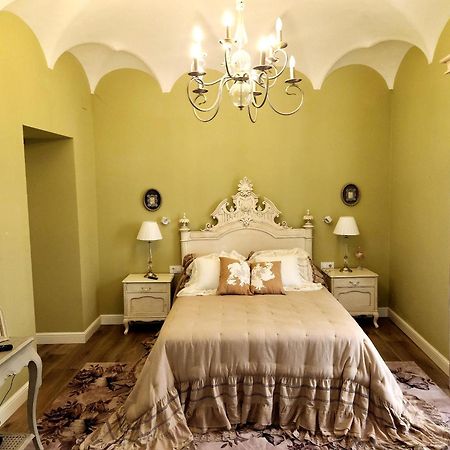 Hotel Boutique Iulia 5 Estrellas Medina de las Torres Zewnętrze zdjęcie