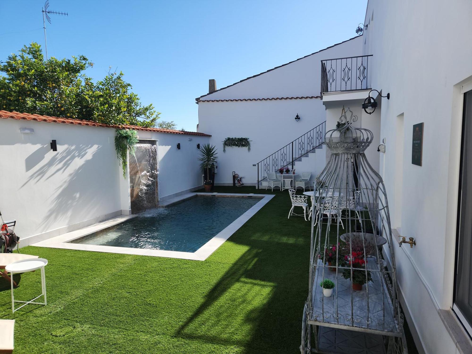 Hotel Boutique Iulia 5 Estrellas Medina de las Torres Zewnętrze zdjęcie