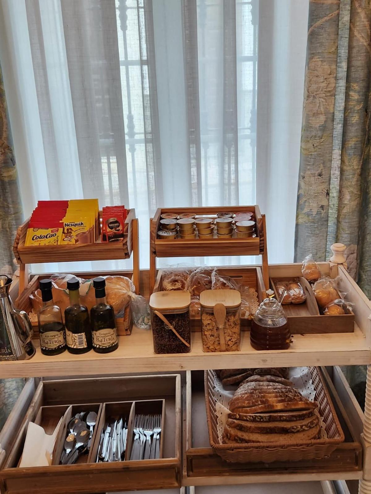 Hotel Boutique Iulia 5 Estrellas Medina de las Torres Zewnętrze zdjęcie