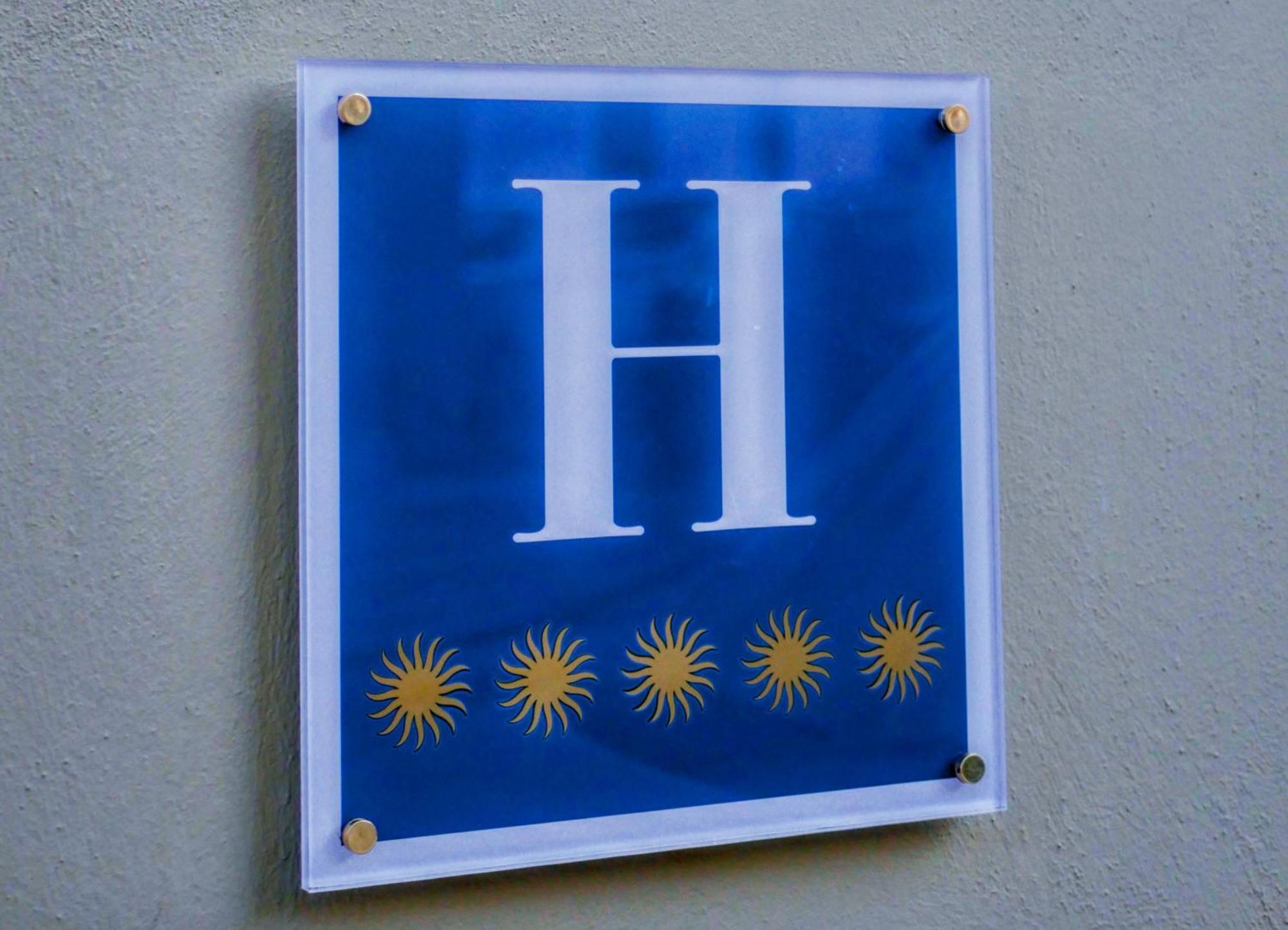 Hotel Boutique Iulia 5 Estrellas Medina de las Torres Zewnętrze zdjęcie
