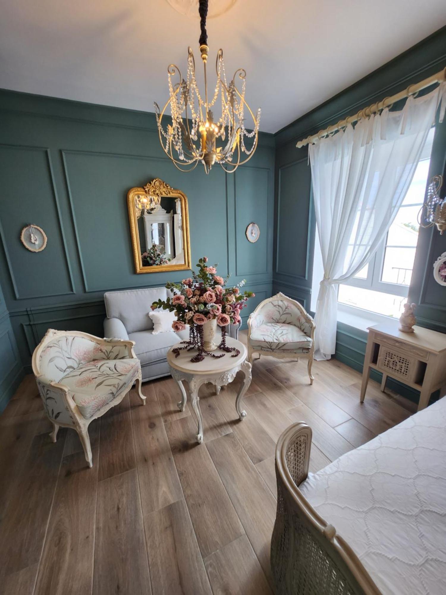 Hotel Boutique Iulia 5 Estrellas Medina de las Torres Zewnętrze zdjęcie