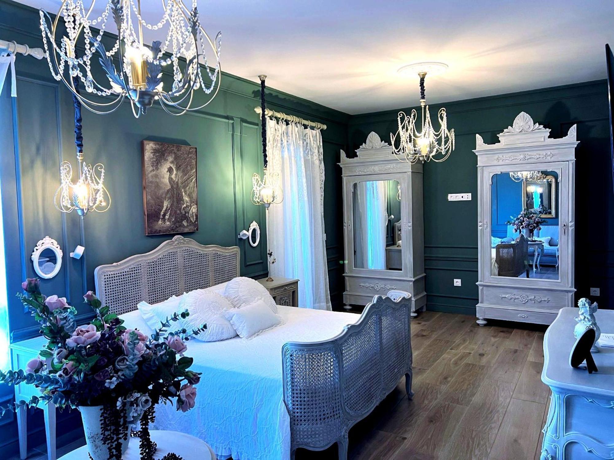 Hotel Boutique Iulia 5 Estrellas Medina de las Torres Zewnętrze zdjęcie